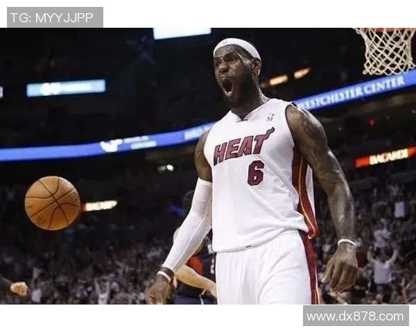 黑人足球明星的辉煌历程与对体育界的深远影响分析